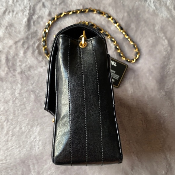 🔥🔥🔥Authentic Vintage Chanel Single Flap Shoulder Bag - Picture 4 of 16